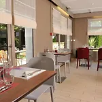 Hotel Campanile 3*