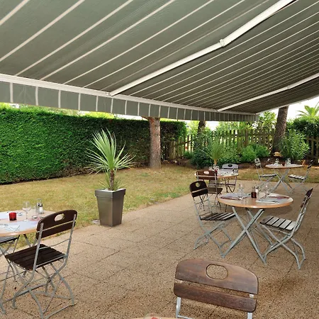 Campanile Hotel 3*