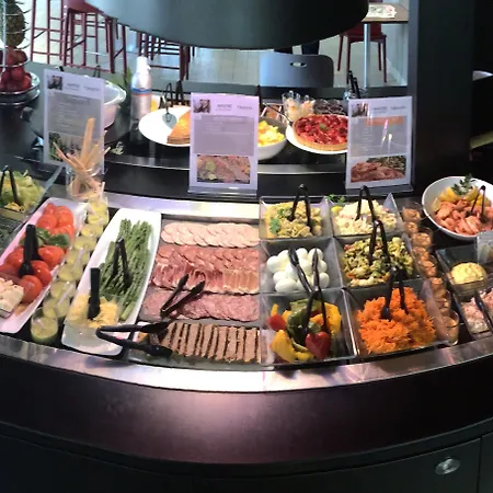 Otel Campanile Marmande