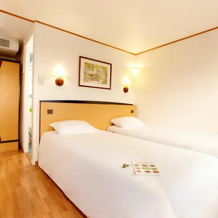 Hotel Campanile 3*