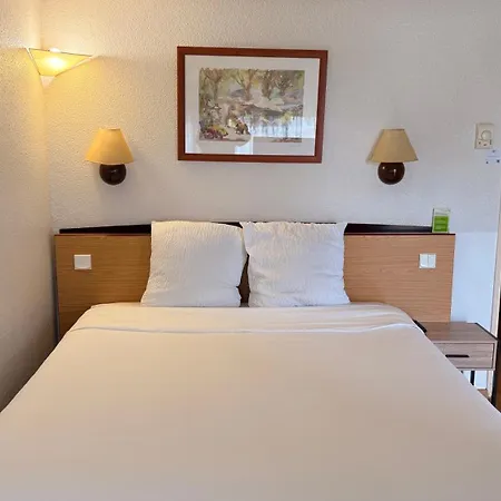 Campanile Hotel 3*