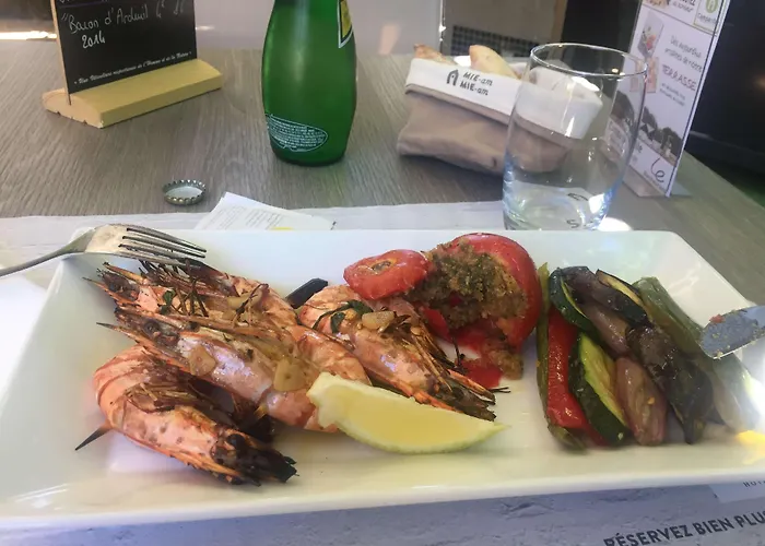 فندق Campanile 3*