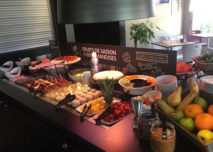 فندق Campanile 3*