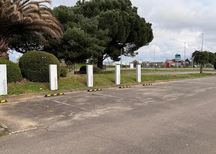 فندق Campanile 3*